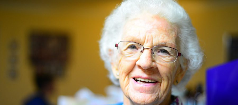 Smartopieka czyli profesjonalna pomoc dla osób starszych
