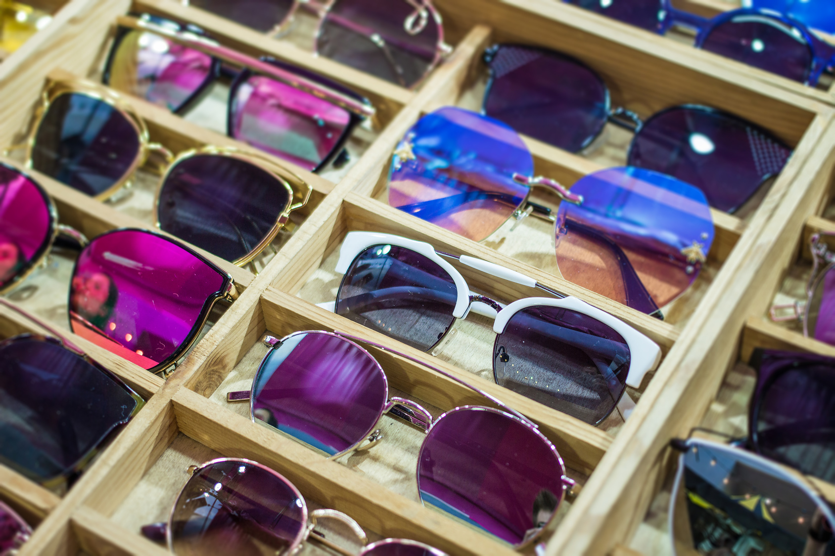 Jak wybrać okulary przeciwsłoneczne dla seniora