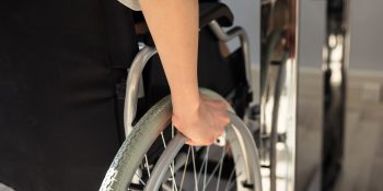 Wózki inwalidzki ręczne – dla kogo