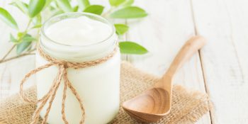 Probiotyk nie tylko przy antybiotyku, czyli kiedy jeszcze może pomóc seniorowi