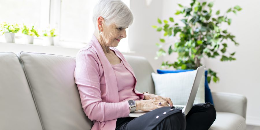 Jakie zakupy seniorzy robią przez internet
