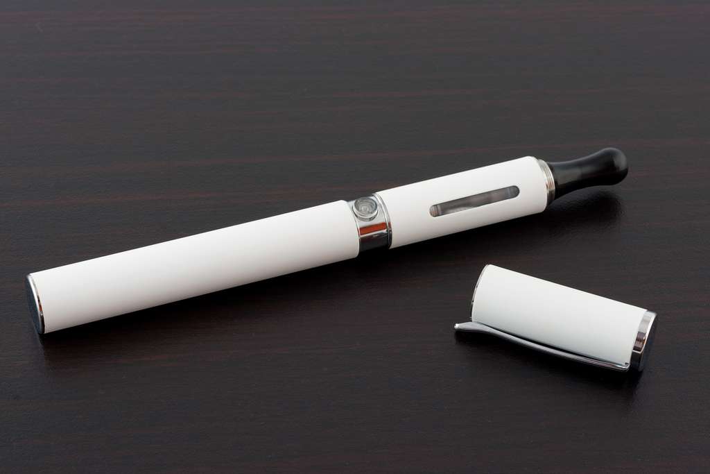 Nowa jednostka chorobowa EVALI a palenie e-papierosów