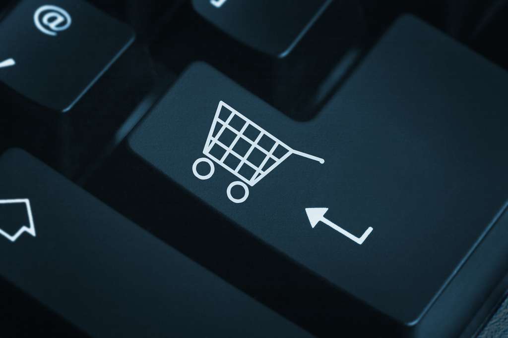 Jak bezpiecznie zrobić zakupy w Internecie