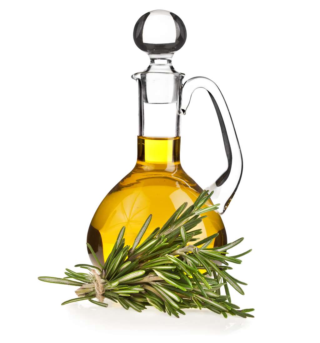 Przepis na olej rozmarynowy z dodatkiem liści laurowych i czosnku